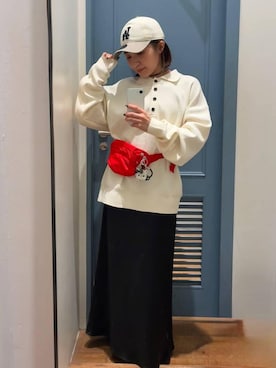 「LOWRYS FARM（ローリーズファーム）のストレッチサテンスカート　 290120（スカート、ブラック系）」を使った、f u m iさん（レディース・153cm）の冬コーディネート