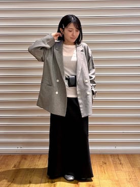 「LOWRYS FARM（ローリーズファーム）のストレッチサテンスカート　 290120（スカート、ブラック系）」を使った、f u m iさん（レディース・153cm）の春コーディネート