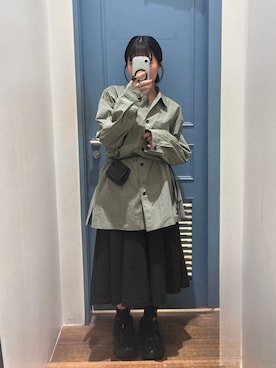 「LOWRYS FARM（ローリーズファーム）のオーバーBOXシャツ　1051616（シャツ/ブラウス、グリーン系）」を使った、f u m iさん（レディース・153cm）の秋コーディネート