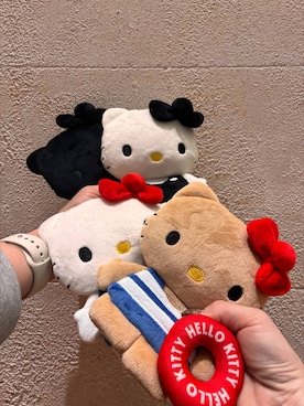 「Me%（ミィパーセント）の【HELLO KITTY】ポーチ付きエコバッグ　631397（エコバッグ/サブバッグ、シルバー系）」を使った、f u m iさん（レディース・153cm）の冬コーディネート