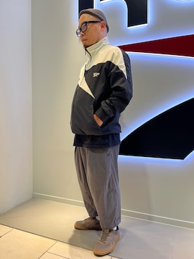 「Reebok（リーボック）のアイテム（ナイロンジャケット）」を使った、Satoさん（メンズ・158cm）の秋コーディネート