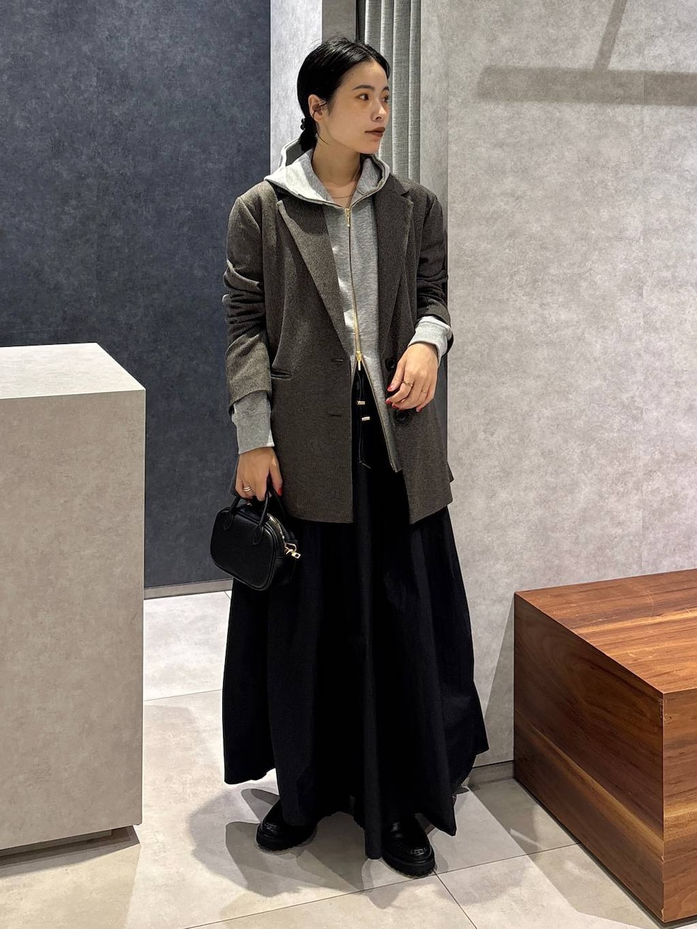 「MazellのMazell／トラックソールビットローファー【新色登場】（ローファー、ブラック系）」を使った、nonko1996さん（レディース・155cm）の夏コーディネートの1枚目の写真