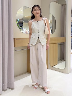 「VIS（ビス）の【180℃美人見え】ハンドルリボンワンショルダーバッグ（ショルダーバッグ、ホワイト系）」を使った、Etsukoさん（レディース・165cm）の夏コーディネート