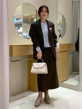 「アイテム（テーラードジャケット）」を使った、Etsukoさん（レディース・165cm・40代）の秋コーディネート