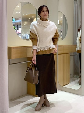 「アイテム（ベスト）」を使った、Etsukoさん（レディース・165cm・40代）の秋コーディネート