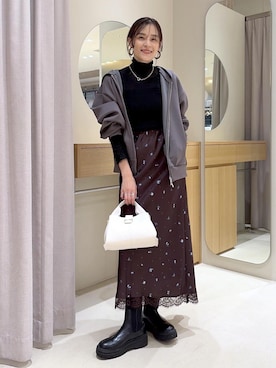 「Juze（ジュゼ）のアイテム」を使った、Etsukoさん（レディース・165cm）の秋コーディネート