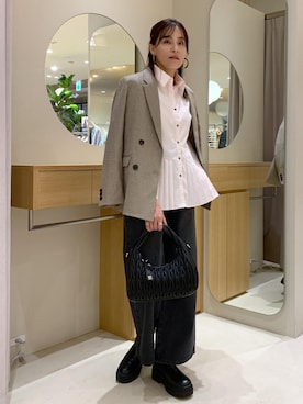 「アイテム（ジャケット/アウター）」を使った、Etsukoさん（レディース・165cm・40代）の秋コーディネート