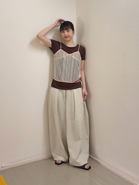 「KBF（ケイビーエフ）のアイテム（パンツ）」を使った、河野楓佳さん（レディース・157cm）の夏コーディネート