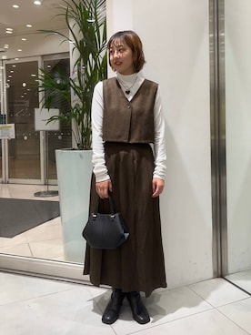 「KBF（ケイビーエフ）のベストセパレートワンピース（ワンピース）」を使った、河野楓佳さん（レディース・157cm）の秋コーディネート