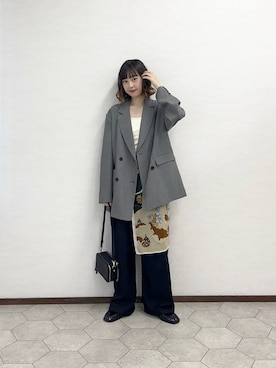 「アイテム（バンダナ/スカーフ）」を使った、河野楓佳さん（レディース・157cm）の秋コーディネート
