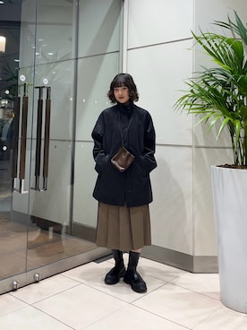 「アイテム（カバーオール）」を使った、河野楓佳さん（レディース・157cm）の秋コーディネート