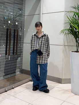 「アイテム（財布）」を使った、河野楓佳さん（レディース・157cm）の秋コーディネート