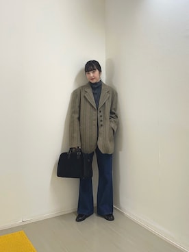 「アイテム（その他シューズ）」を使った、河野楓佳さん（レディース・157cm）の秋コーディネート