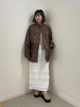 「KBF（ケイビーエフ）のサボベルトサンダル（サンダル）」を使った、河野楓佳さん（レディース・157cm）の冬コーディネート