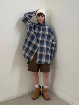 「SMELLY（スメリー）のシャギービーニー（ニットキャップ/ビーニー）」を使った、河野楓佳さん（レディース・157cm）の秋コーディネート