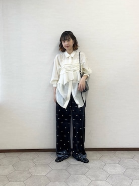 「アイテム（その他シューズ）」を使った、河野楓佳さん（レディース・157cm）の秋コーディネート