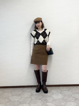 「アイテム（ハンチング/ベレー帽）」を使った、河野楓佳さん（レディース・157cm）の秋コーディネート