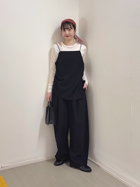 「KBF（ケイビーエフ）のドレープキャミソールSETパンツ（セットアップ、ブラック系）」を使った、河野楓佳さん（レディース・157cm）の春コーディネート