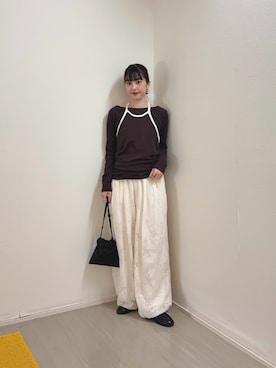 「KBF（ケイビーエフ）のバイカラービスチェSETトップス（Tシャツ/カットソー、ブラウン系）」を使った、河野楓佳さん（レディース・157cm）の冬コーディネート