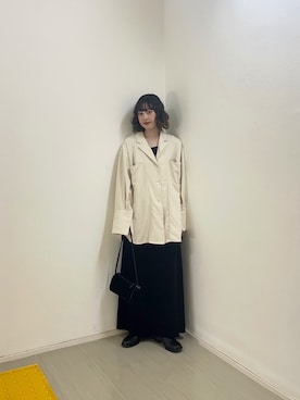 「アイテム（タンクトップ）」を使った、河野楓佳さん（レディース・157cm）の秋コーディネート