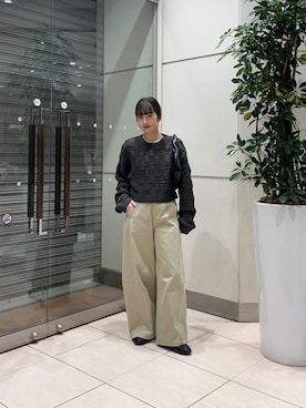 「アイテム（その他シューズ）」を使った、河野楓佳さん（レディース・157cm）の秋コーディネート