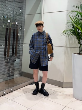 「アイテム（ハンチング/ベレー帽）」を使った、河野楓佳さん（レディース・157cm）の秋コーディネート
