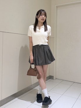 「FREE'S MART（フリーズマート）のアイテム（トップス、ホワイト系）」を使った、misakiさん（レディース・163cm）の秋コーディネート