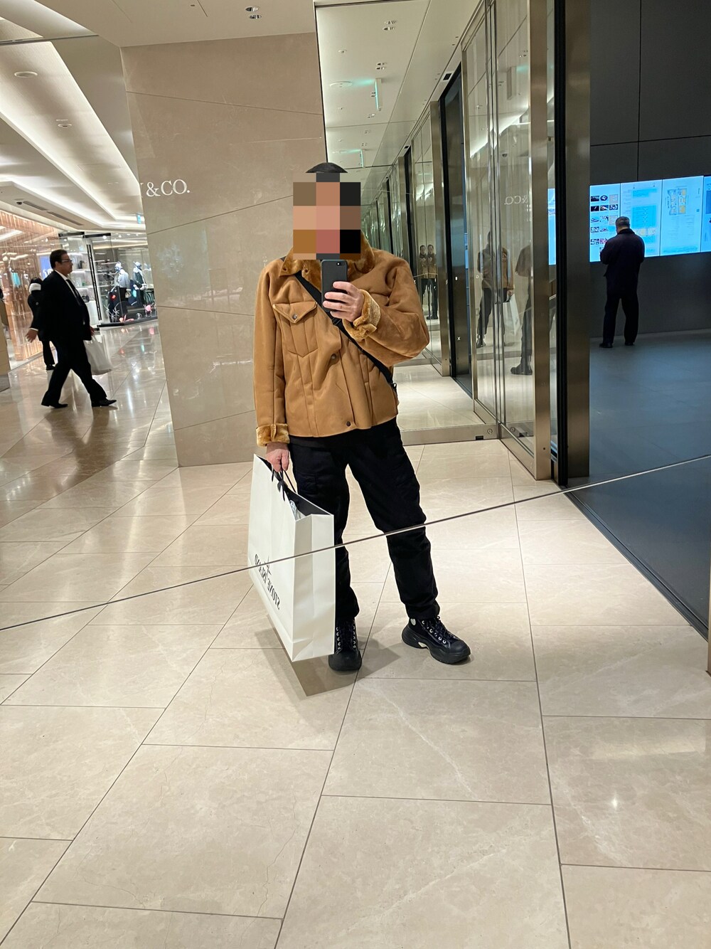 「N.HOOLYWOODのアイテム（その他アウター、ブラウン系）」を使った、Syamamさん（メンズ・168cm）の冬コーディネートの1枚目の写真