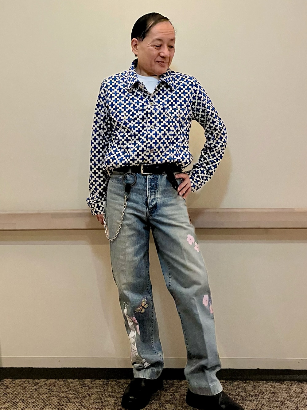 「TANAKAのアイテム（デニムパンツ、ブルー系）」を使った、Syamamさん（メンズ・168cm）の春コーディネートの1枚目の写真
