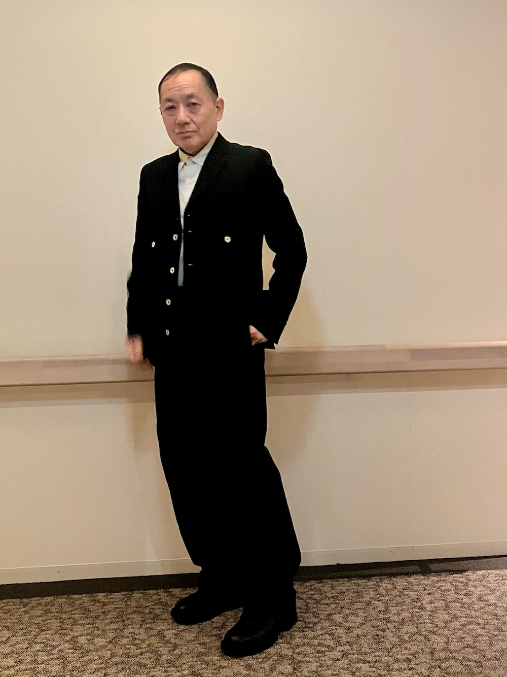 「COMME des GARCONS HOMME DEUXのアイテム（ジャケット/アウター、ブラック系）」を使った、Syamamさん（メンズ・168cm）の春コーディネートの1枚目の写真