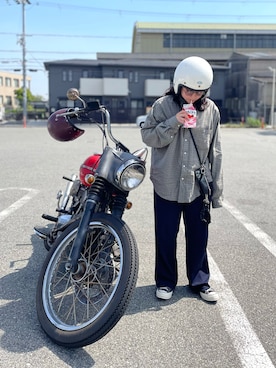 「CONVERSE（コンバース）のCONVERSE コンバース オール スター J オックス / ALL STAR J OX（スニーカー、ブラック系）」を使った、KANさん（レディース・156cm）の春コーディネート