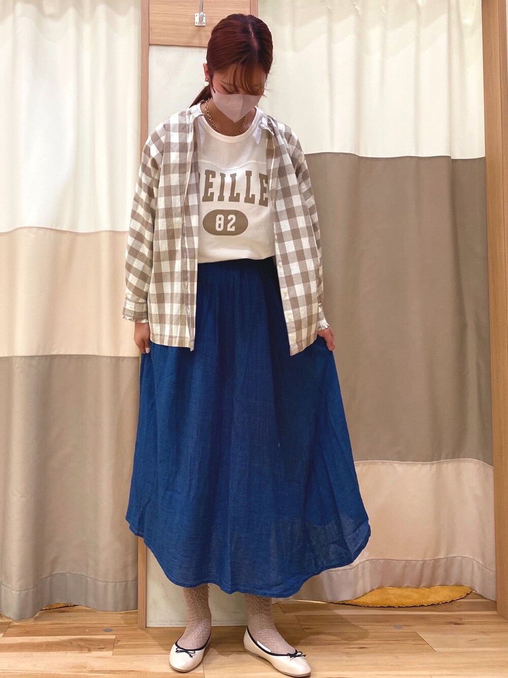 「Samansa Mos2、SM2、ナチュラルスタイル、ナチュラルコーデ、リラックススタイル、ヘンプ、ベーシック、春夏コーデ」｜「Samansa Mos2のやわらかインレイロゴTシャツ（Tシャツ/カットソー、ホワイト系）」を使った、🌻かねこ🌻さん（レディース・167cm）の春コーディネートの1枚目の写真