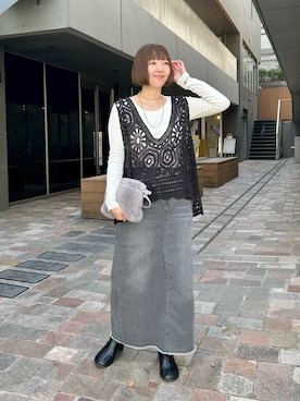 「アイテム（デニムスカート、グレー系）」を使った、なのさん（レディース・162cm）の秋コーディネート