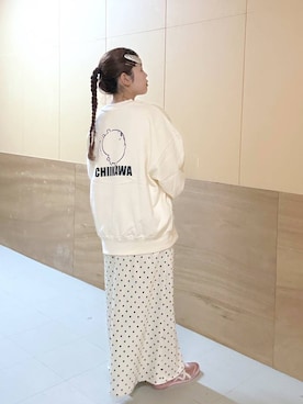 「LOWRYS FARM（ローリーズファーム）のストレッチサテンスカート　 290120（スカート、ホワイト系）」を使った、RIKOさん（レディース・155cm）の冬コーディネート