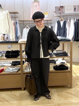 「LOWRYS FARM（ローリーズファーム）のＵＳＥＦＵＬシアープルオーバー　580950（Tシャツ/カットソー、イエロー系）」を使った、RIKOさん（レディース・155cm）の春コーディネート