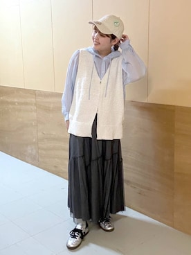 「LOWRYS FARM（ローリーズファーム）のＣＡＳＵＡＬＣＬＡＳＳＩＣ２５ 283907（キャップ、ホワイト系）」を使った、RIKOさん（レディース・155cm）の春コーディネート