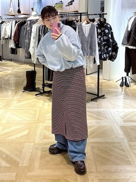 「アイテム（その他トップス、ブルー系）」を使った、RIKOさん（レディース・155cm）の秋コーディネート
