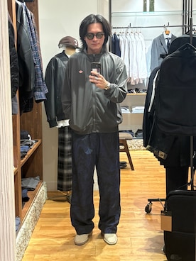 「EKAL（エカル）のアイテム（その他パンツ）」を使った、obaさん（メンズ・177cm）の秋コーディネート