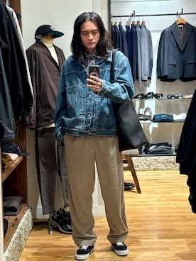 「アイテム（デニムジャケット）」を使った、obaさん（メンズ・177cm）の秋コーディネート