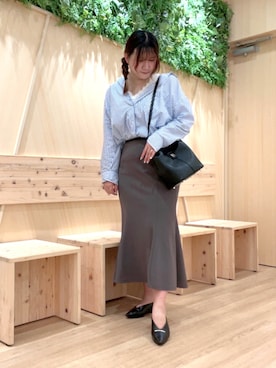 「アイテム（パンプス）」を使った、卑弥呼　川西阪急さん（レディース・170cm）の秋コーディネート