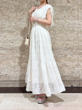 「MISCH MASCH（ミッシュマッシュ）の2026春夏新作 フリンジジャガードワンピース（ワンピース、ホワイト系）」を使った、横浜ポルタ店さん（レディース・157cm）の春コーディネート