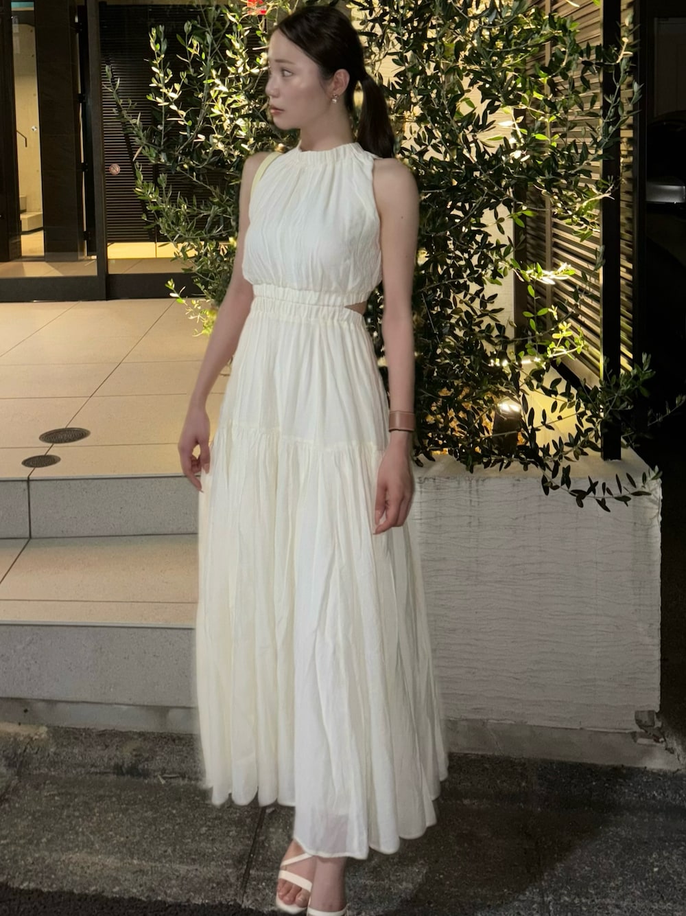 rienda（リエンダ）の「ホルターネックギャザーフレアワンピース