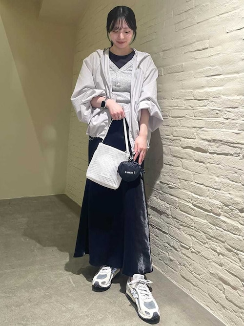 New Balance for emmi】マルチファンクションジャケット（ナイロン