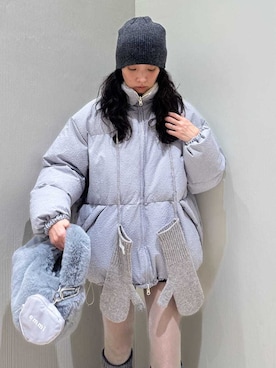 「アイテム（手袋）」を使った、emmiさん（レディース・165cm）の冬コーディネート