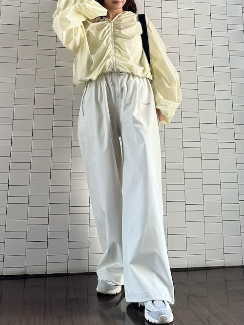 撥水 ギャザーフーディーブルゾン（ブルゾン）｜emmi（エミ）の