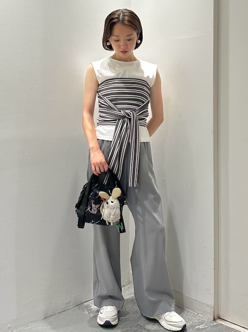【新品タグ付き】emmi エミ タックドロストフォルムカーゴパンツ 完売商品 emmi（エミ） タックドロストフォルムカーゴパンツ 黒 - パンツ