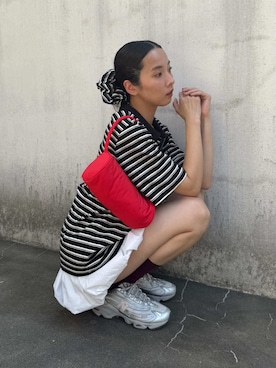 「アイテム（ヘアアクセサリー）」を使った、emmiさん（レディース・165cm）の夏コーディネート