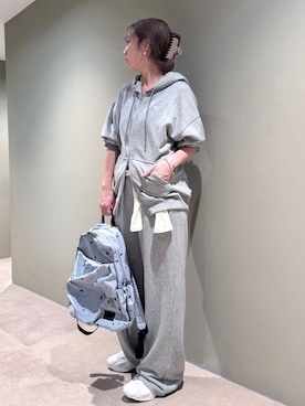 「NIKE（ナイキ）の【NIKE meets emmi】W AIR MAX MUSE（スニーカー、ホワイト系）」を使った、emmiさんの秋コーディネート