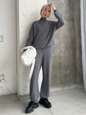 「emmi（エミ）のアイテム」を使った、emmiさん（レディース・165cm）の秋コーディネート