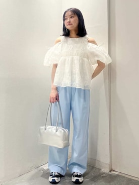 「SALOMON（サロモン）の【emmi×SALOMON】XT-6（スニーカー、ブルー系）」を使った、emmiさんの春コーディネート